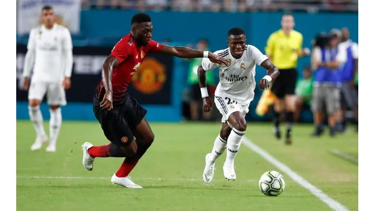 Vinicius Jr ante Manchester United.