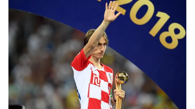 BALÓN DE ORO. Luka Modric durante la premiación en la final del Mundial de Rusia 2018 (Foto: Getty).