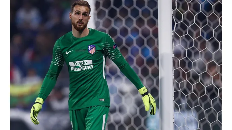 Si Chelsea pierde al mejor portero del Mundial, irá por el mejor portero del mundo