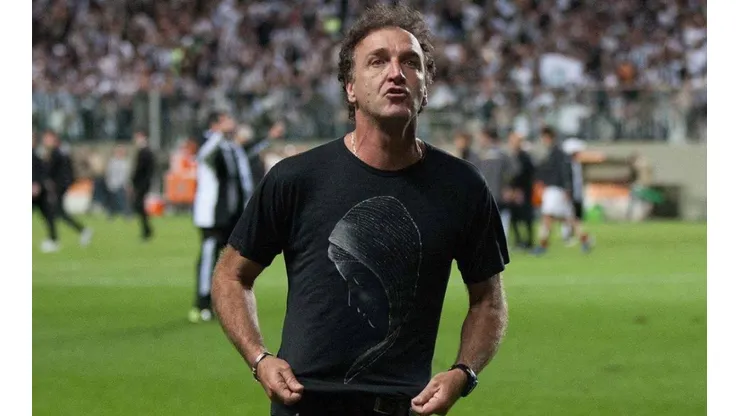 El ex jugador del Santos ahora será entrenador del tico Bryan Ruiz