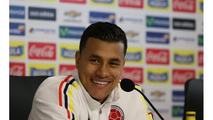 Jeison Murillo luchará por un lugar en el once titular de Valencia.