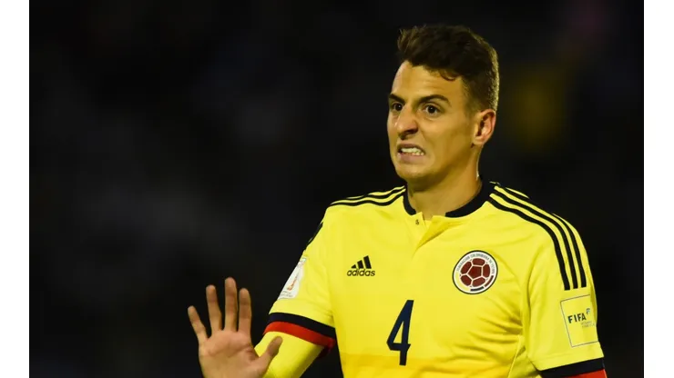 Santiago Arias se consagró en el PSV como mejor jugador de la liga holandesa 2018.