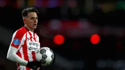 Santiago Arias continuará su carrera en España, tras su exitoso paso por el PSV holandés, donde fue figura.