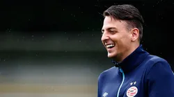 Santiago Arias cambiará de equipo en la próxima temporada, tras su gran paso por el fútbol holandés.