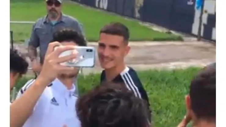 Seoane, canterano del Real Madrid, se hizo pasar por Theo..¡y los hinchas cayeron!
