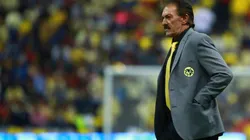 Ricardo La Volpe aparece en el último vídeo de Pyramides F.C.