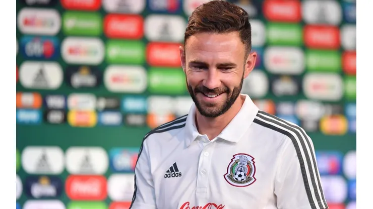 La primera foto que subió Miguel Layún desde el Estadio de la Cerámica