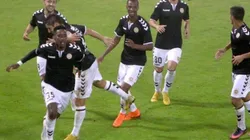 El hondureño anotó el tanto de la victoria en la segunda parte y avanzó en la cita copera