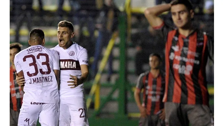 Lanús abrió el marcador ante Douglas Haig
