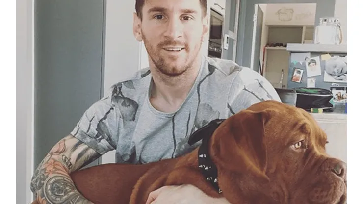 Messi se puso a jugar con su perro, no tuvo piedad y lo humilló