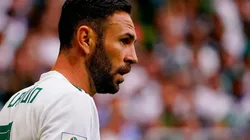 Layún recibió amenazas anónimas por las redes sociales.