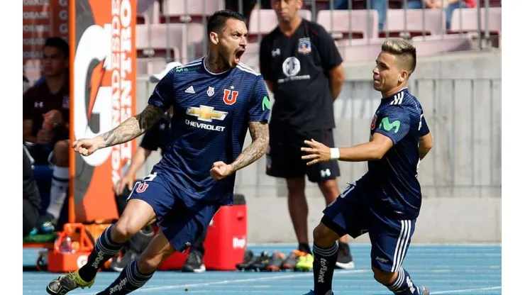 Mauricio Pinilla en la Universidad de Chile.