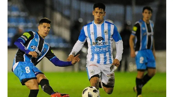 Almagro sacó una mínima diferencia en cancha de Temperley.