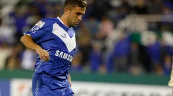 Agustín Allione con la camiseta de Vélez.