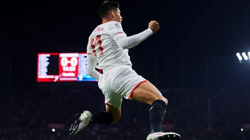 Joaquín Correa gritando un gol con Sevilla.