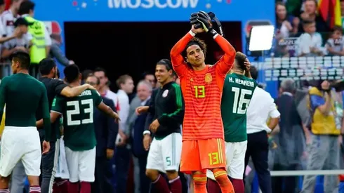 Guillermo Ochoa dejó entrever su futuro en el Standard Lieja.