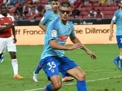 Francisco Montero, el central del Atlético que juega con anteojos