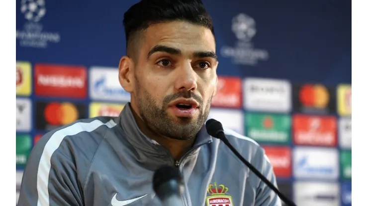El "Tigre" Falcao ya se sumó a los entrenamientos del Mónaco y trabaja a la par de sus compañeros.