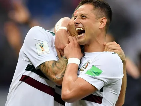 Chicharito presentó sus nuevas botas chingonas