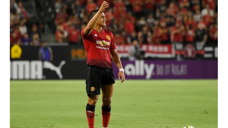 Alexis Sánchez le regaló su camiseta a Julia Roberts