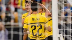 TIKI-TIKI. Los jugadores del Borussia Dortmund celebran el tanto contra Benfica.