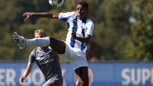 El destacado mexicano se mantendrá, al menos, un año más en Portugal