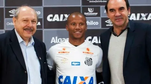 El uruguayo resaltó la trayectoria del costarricense Bryan Ruiz