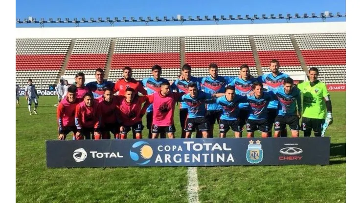 Brown de Adrogué clasificó a los 16avos de final.
