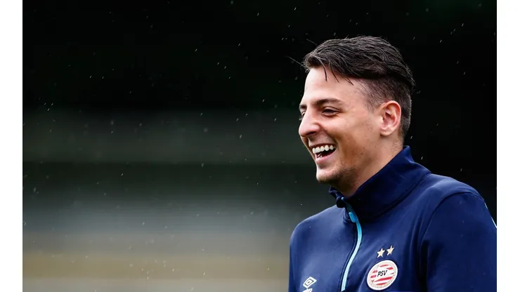 Santiago Arias está a punto de cerrar su paso a la Serie A, según la prensa italiana.