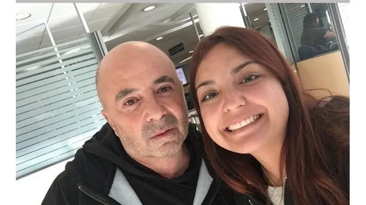 SAMPA PRESENTE. El DT se encontró con hinchas en Chile.