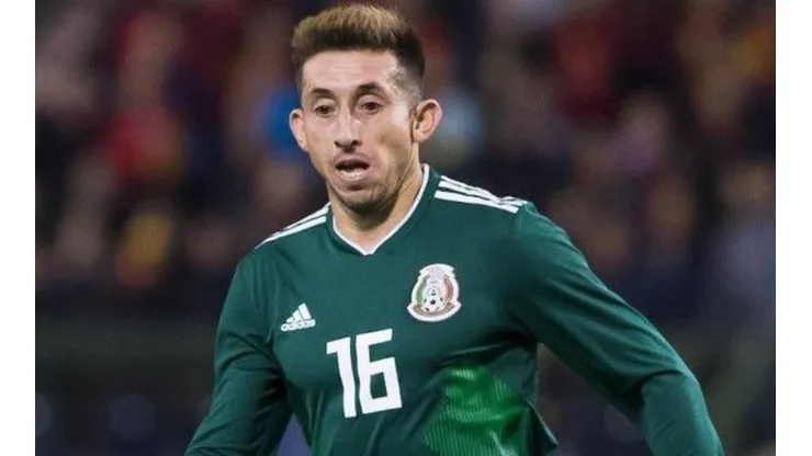 Héctor Herrera se sometió a una cirugía en su aspecto físico.