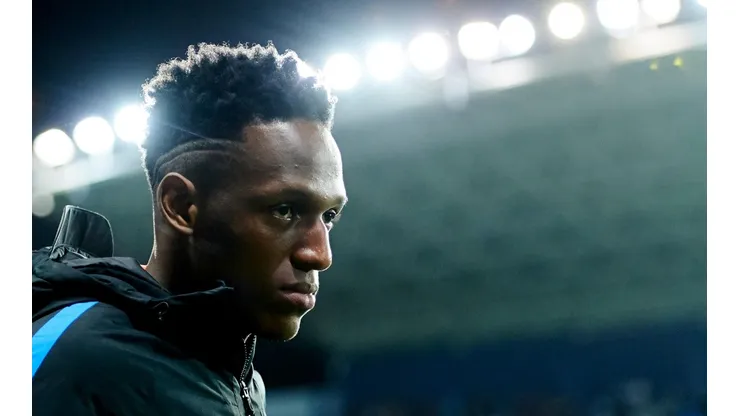 La prensa española asegura que Barcelona no dejaría ir a Yerry Mina por menos de 40 millones de euros.