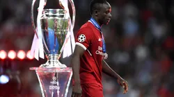 Mané se hizo amigo de un alcanza pelotas