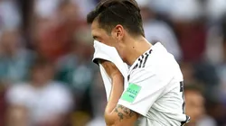 DOLOR. Con mucho penar, Ozil anunció su marcha de la Selección.