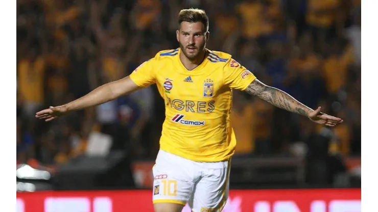 El francés se convierte en historia viva del fútbol mexicano