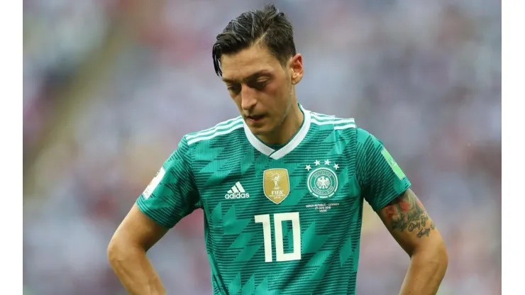 DESPRECIABLE. La Federación Alemana fue despectiva con Ozil y el jugador se va de la Selección.