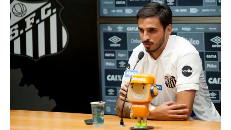 El capitán costarricense es esperado el sábado para incorporarse a los trabajos