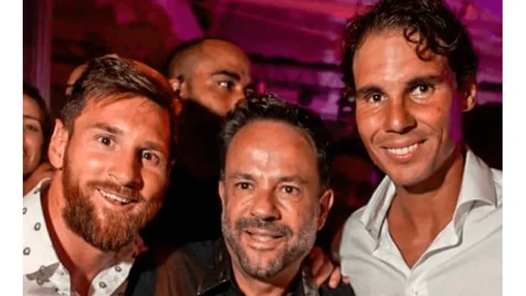 ¡QUÉ PAR DE CRACKS! Rafa y Messi, juntos en Ibiza.