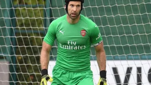 Peter Cech cambió totalmente su aspecto físico