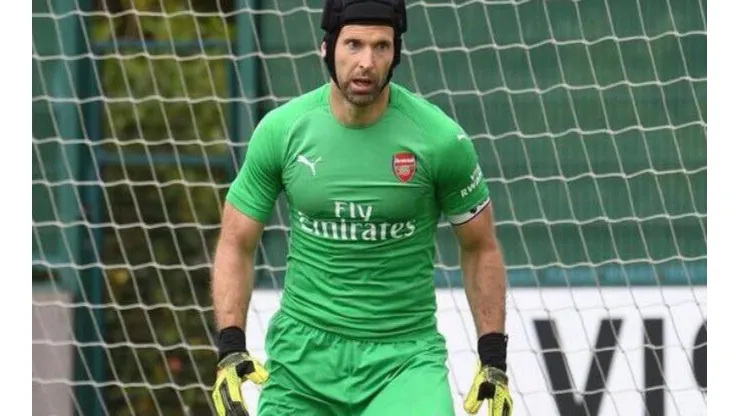 Peter Cech cambió totalmente su aspecto físico