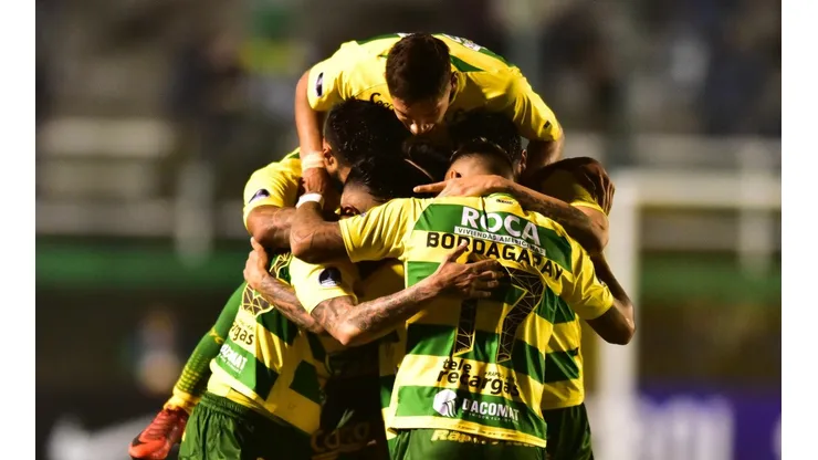 FESTEJA EL HALCÓN. Defensa y Justicia celebra el 2-0 ante El Nacional por la Copa Sudamericana (Foto: Getty).