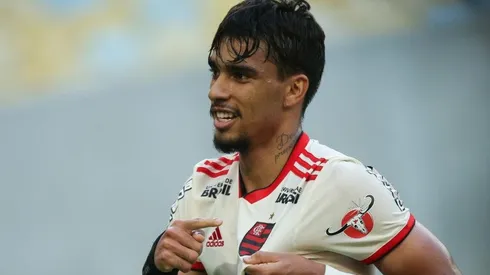 Lucas Paquetá con la camiseta de Flamengo.