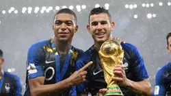 SE MIRA Y SE TOCA. Lucas levantó la Copa siendo uno de los mejores jugadores del torneo.