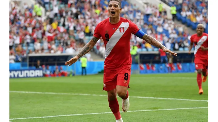 Los cinco clubes que quieren fichar a Paolo Guerrero