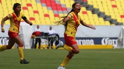 Las "Monarcas" superaron al elenco tapatío en su estreno en el Apertura