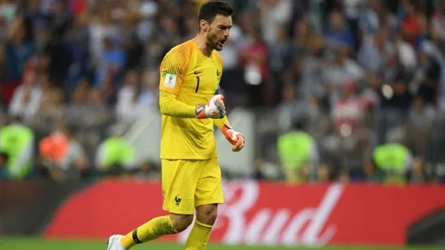 Hugo Lloris celebra uno de los goles de Francia.