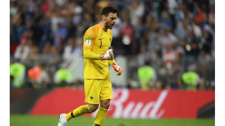 Hugo Lloris celebra uno de los goles de Francia.