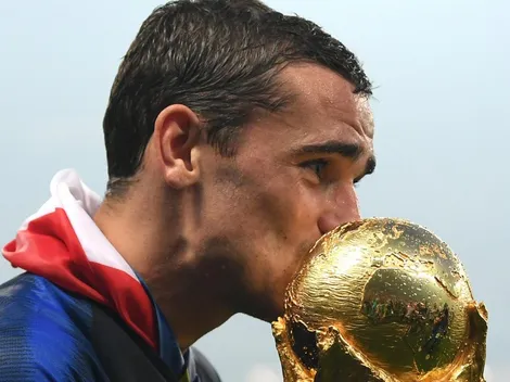 Las mejores fotos de Francia besando la Copa del Mundo