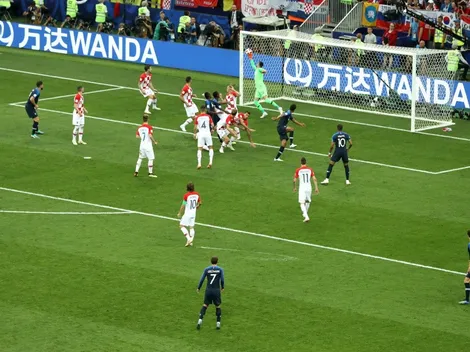 Mandžukić peinó la pelota en contra de su propio arco y le dio el primer gol a Francia