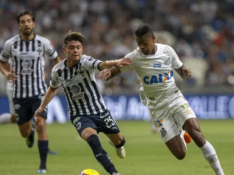 Jonathan González recibió el Balón de Oro como el mejor novato del año